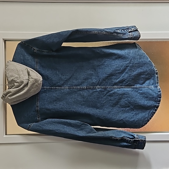 Denim shirt with hood - Picture 4 of 5